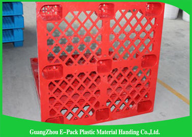 Pallet di plastica neri accatastabili di scivoli, materiale riciclato 100% di plastica leggero dei pallet