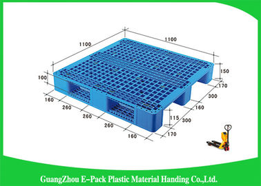I pallet di plastica arieggiati di scivoli scelgono e euro piattaforma arieggiata i pallet di plastica blu affrontati