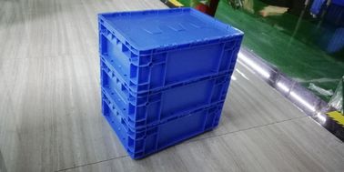 Volumi d'affari di plastica di Tote Boxes Blue Color Stacking di stoccaggio dei coperchi a cerniera